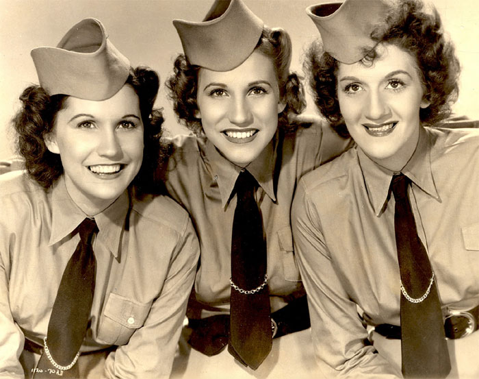  - ANDREWS-SISTERS700